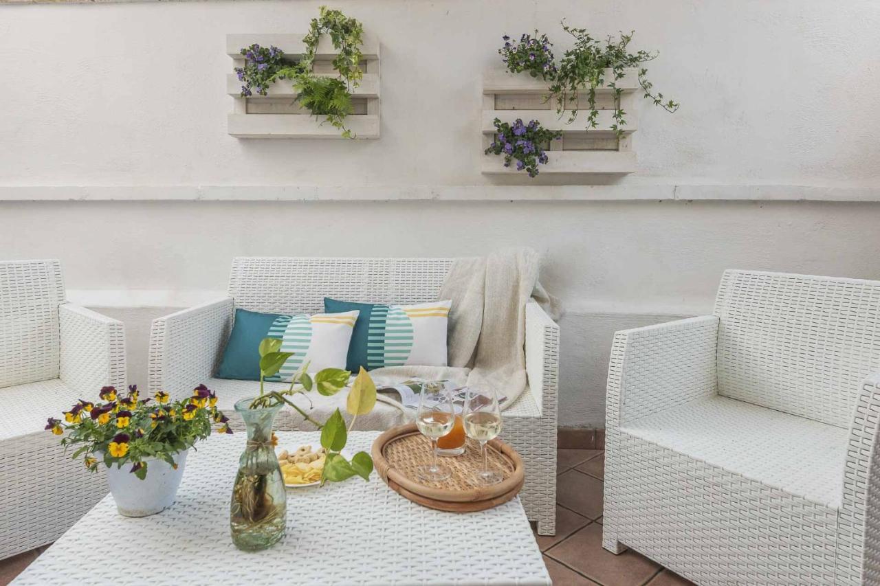 Terzo Campanello - Terrazza Nel Centro Storico Lägenhet Lecce Exteriör bild